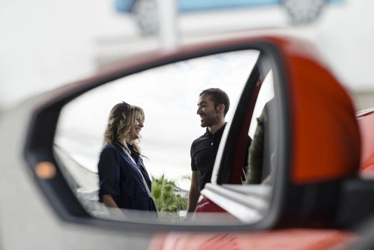 ¿Por qué reservar tu coche de alquiler con antelación? 5 ventajas que no puedes ignorar